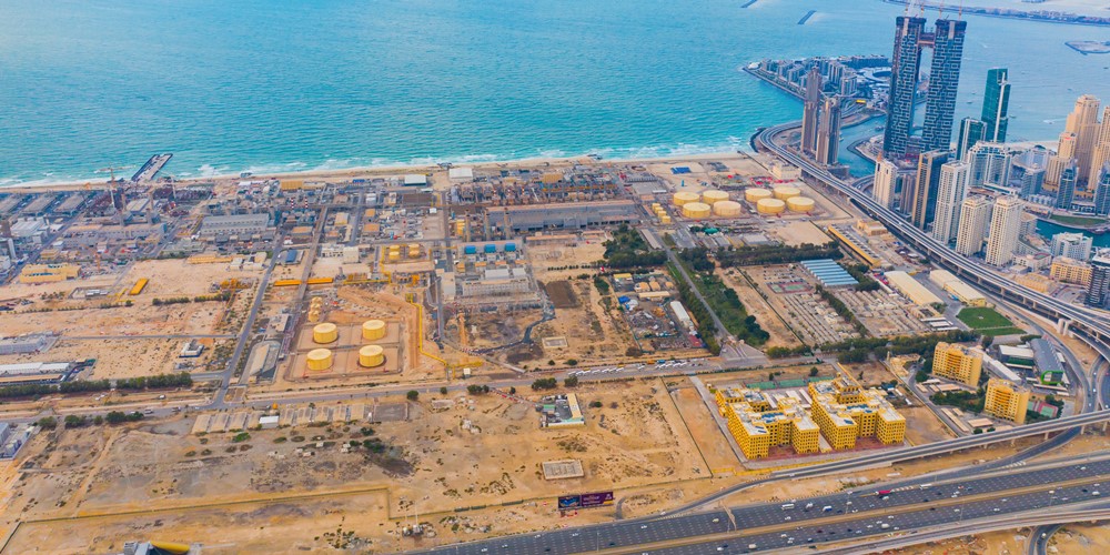 Petrochemical oil refinery in Dubai